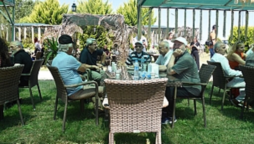 OMÜ'de Yaşlılar İçin Doğa Etkinliği Düzenlendi