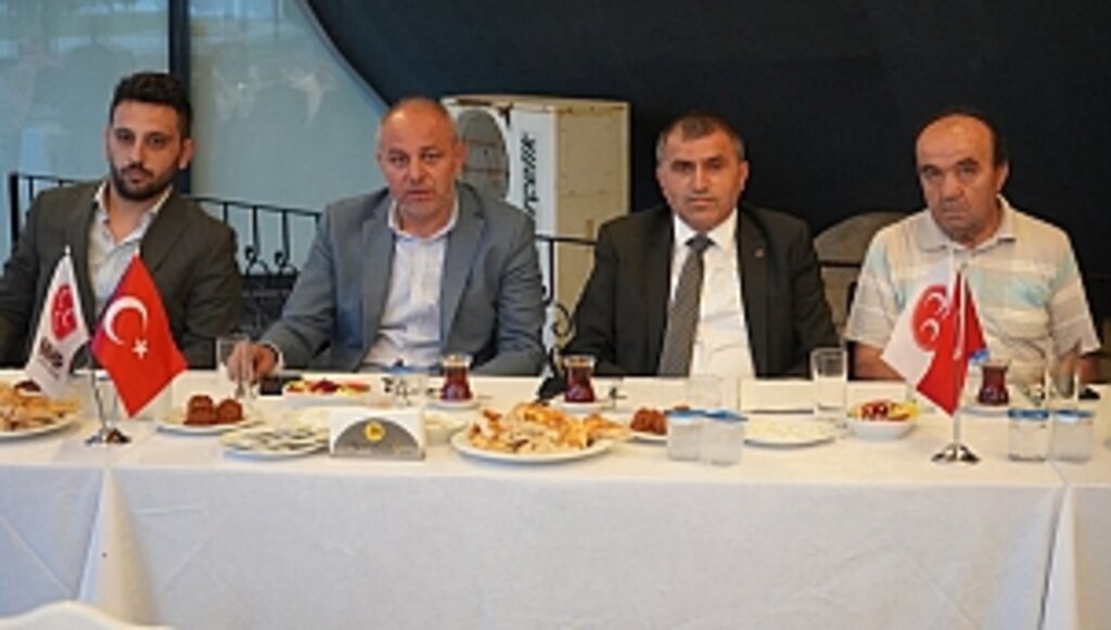 Başkan Mucur, Meclis Üyeleriyle Tanışma Toplantısında Bir Araya Geldi