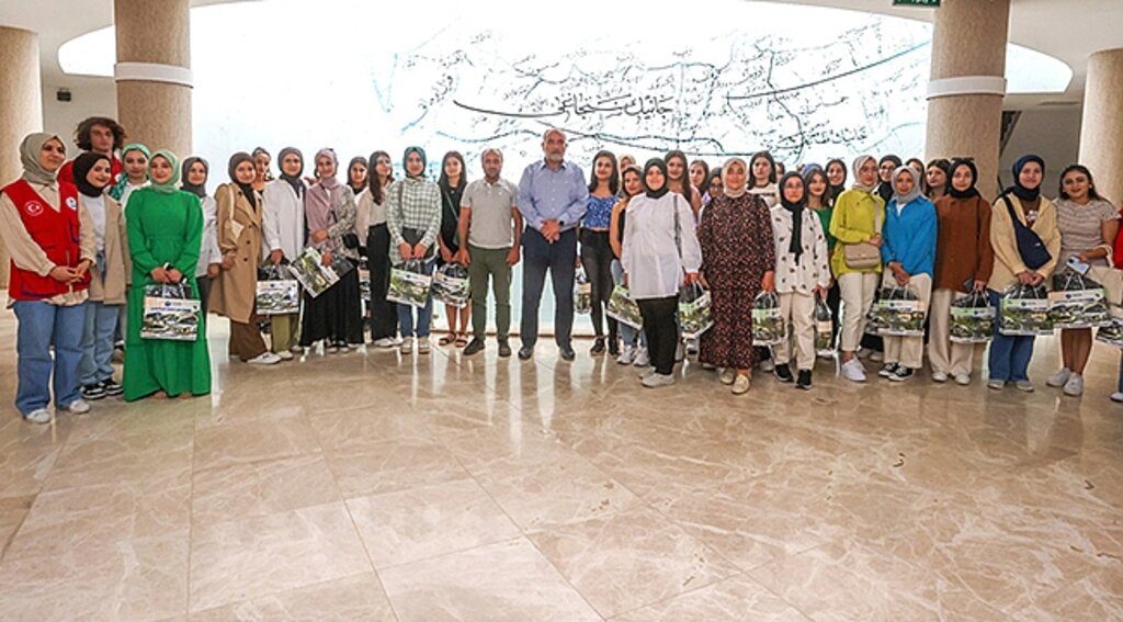 Başkan Sandıkçı, Hataylı Gençleri Ağırladı