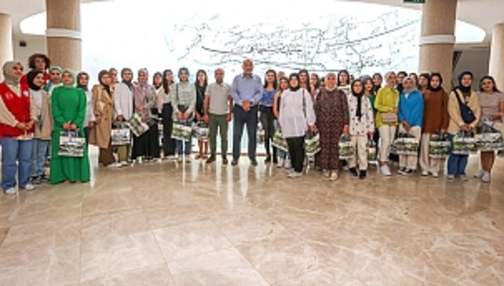 Başkan Sandıkçı, Hataylı Gençleri Ağırladı