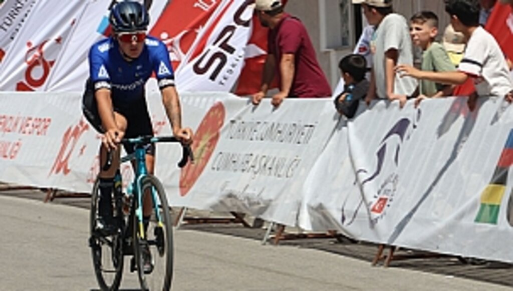 Bisikletçiler Havza'ya Geldi