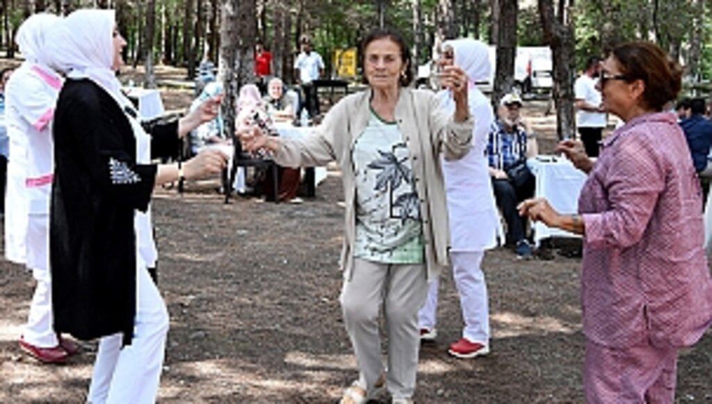 Yıllar Sonra Piknik Yaptılar