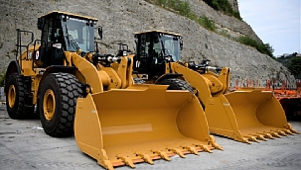 Büyükşehirden ilçelere iş makinesi takviyesi