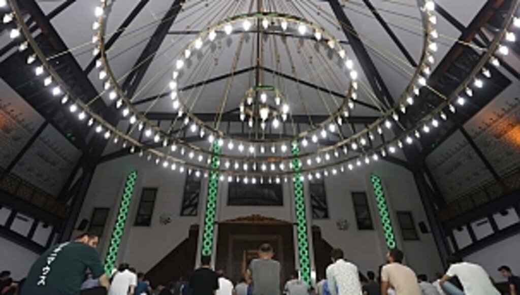 Canik'te Eller Semaya Açıldı