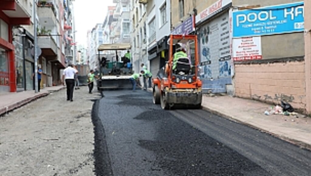 İlkadım'da Selin Deforme Ettiği Yollar Onarılıyor