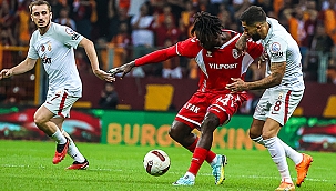 Samsunspor İstanbul'da Farklı Yenildi 4-2
