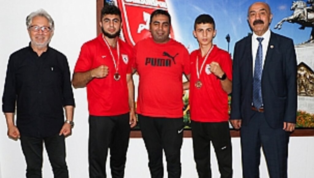 Samsunspor Kulübü'nden Başarılı Boksörlere "Altın"