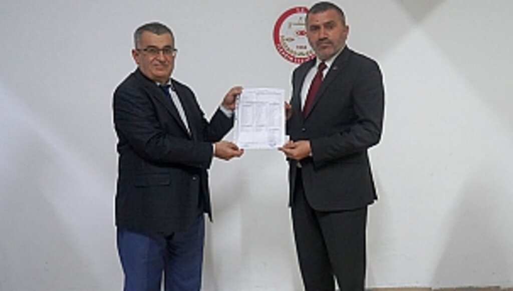 Başkan Mucur, Mazbatasını Aldı