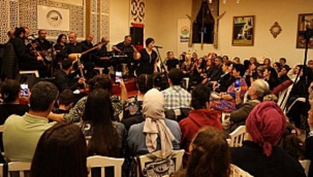 Bozkırın Tezenesi Adına Düzenlenen Anma Gecesinde Türküler Dile Geldi