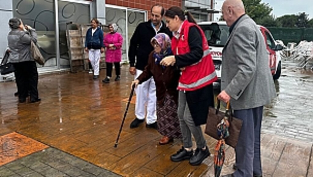 Büyükşehir'den Yaşlılara Özel Etkinlik