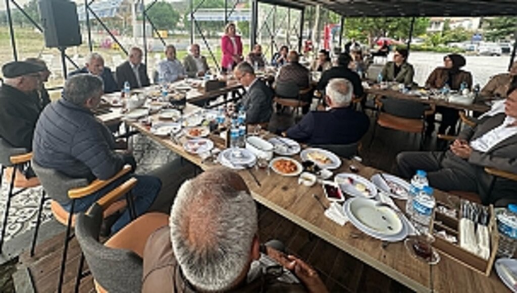 MHP Atakum İlçe Başkanlığı, Muhtarlarla Bir Araya Geldi