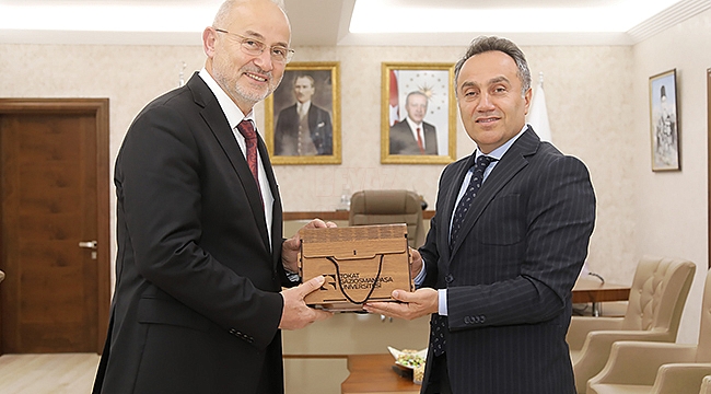Rektör Ünal, Tokat Gaziosmanpaşa Üniversitesi Rektörü Yılmaz'ı Ziyaret Etti