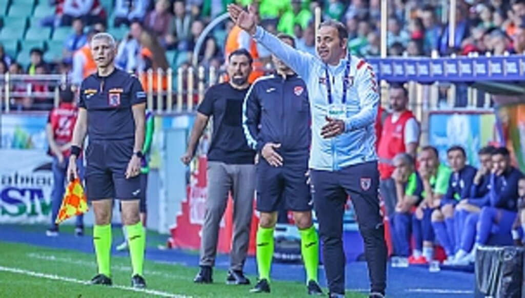 Takım olamadığımız İçin Gerideyiz!...