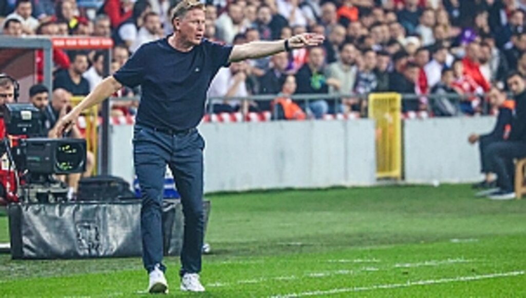 Tek Eksik Olan Şey Goldü!...