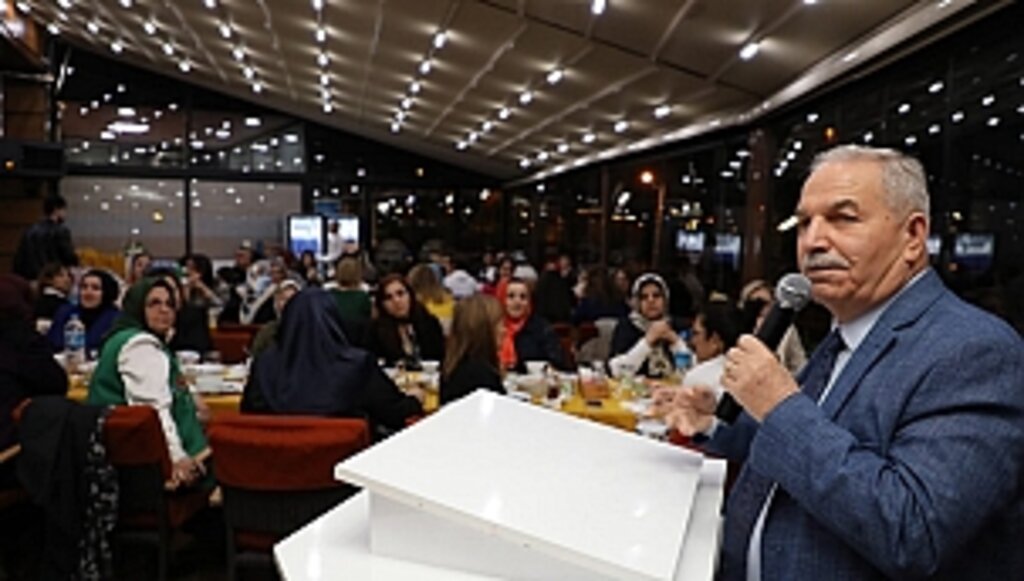 350 Kişilik Bir Eğitim Ordusuna Sahip Bir Belediyeyiz