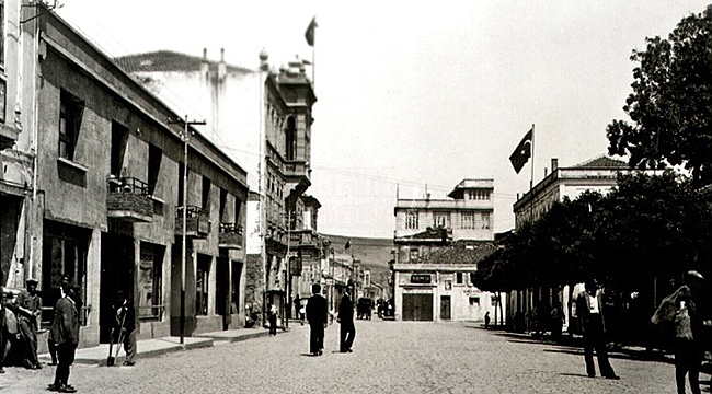 Asırlık Fotoğraflar Bulundu, Tarihi Dokuya Uygun Hazırlandı