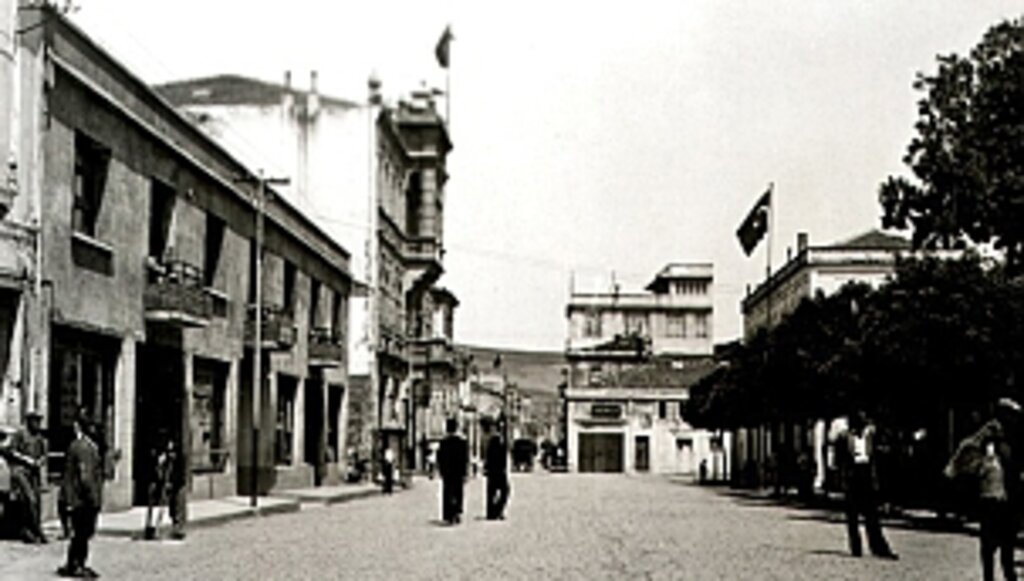 Asırlık Fotoğraflar Bulundu, Tarihi Dokuya Uygun Hazırlandı