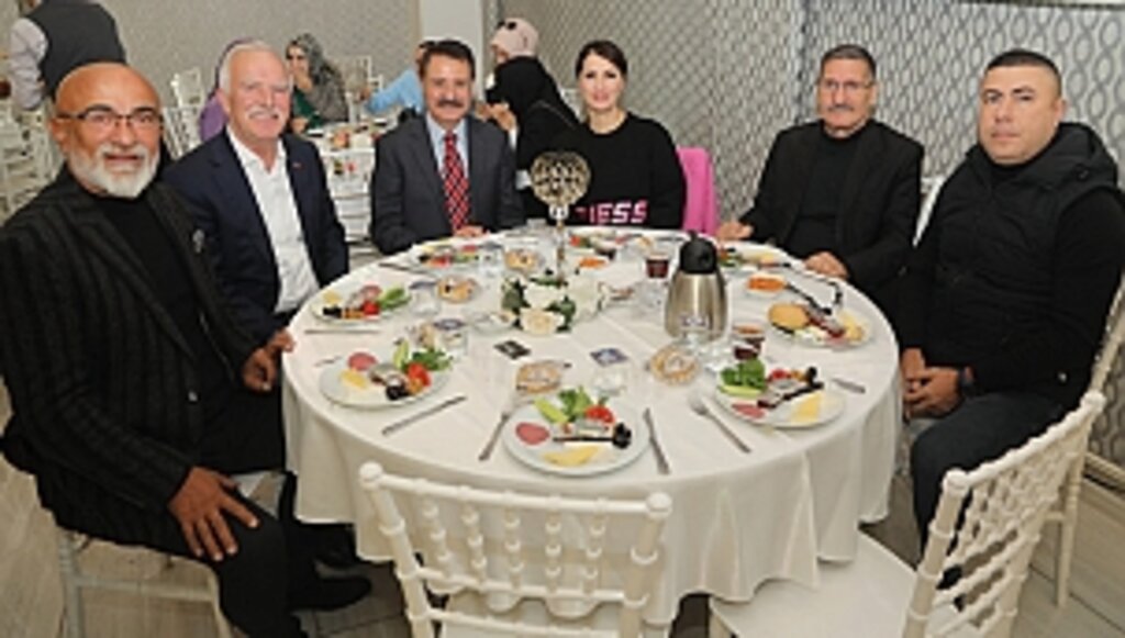 Geleneğimizde Dayanışma Var