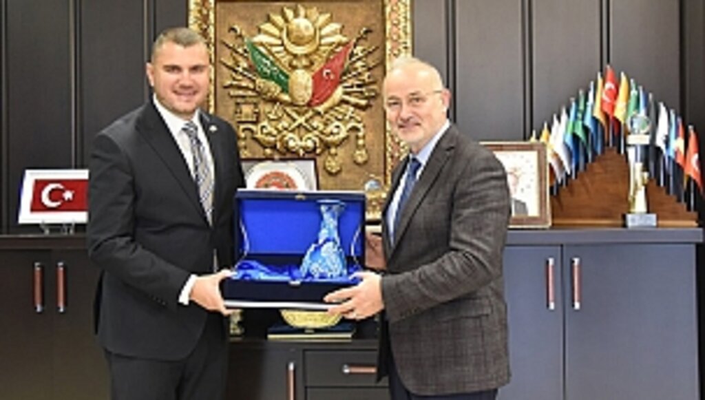 Kosova ESNAF Derneği Yöneticilerinden Rektör Ünal'a Ziyaret