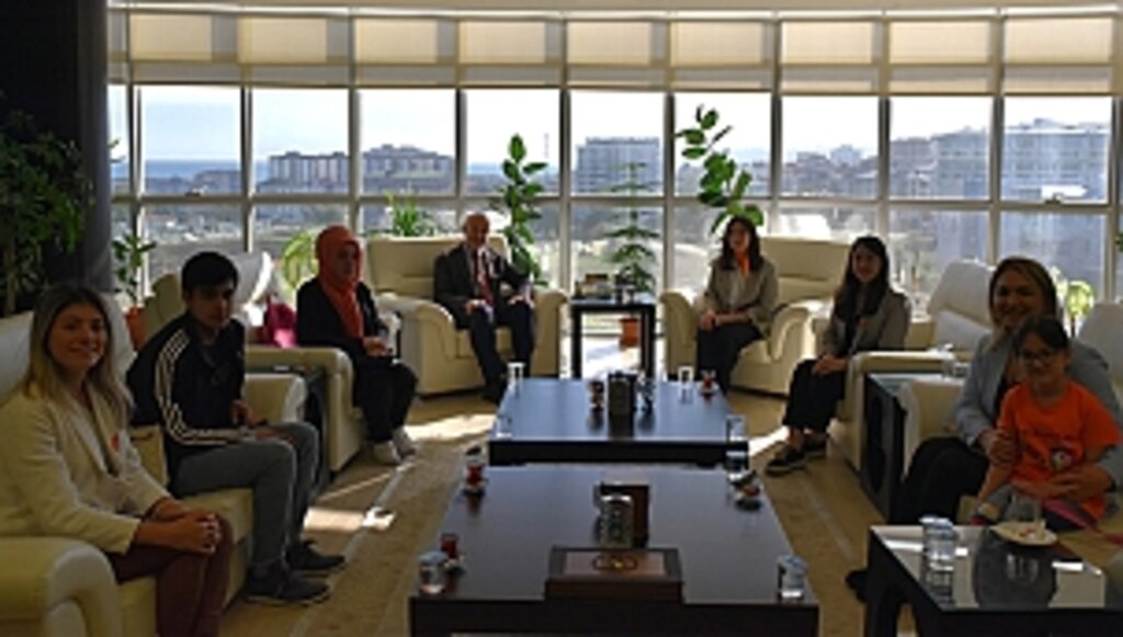 Rektör Ünal, LÖSEV'den Gelen Konuklarını Misafir Etti