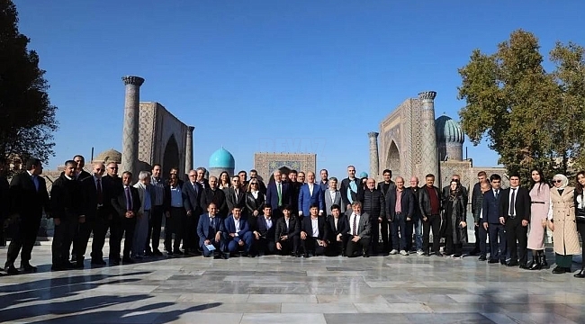 Rektör Ünal, Semerkant'ta Düzenlenen 'Özbekistan-Türkiye 2. Eğitim Forumu'na Katıldı 
