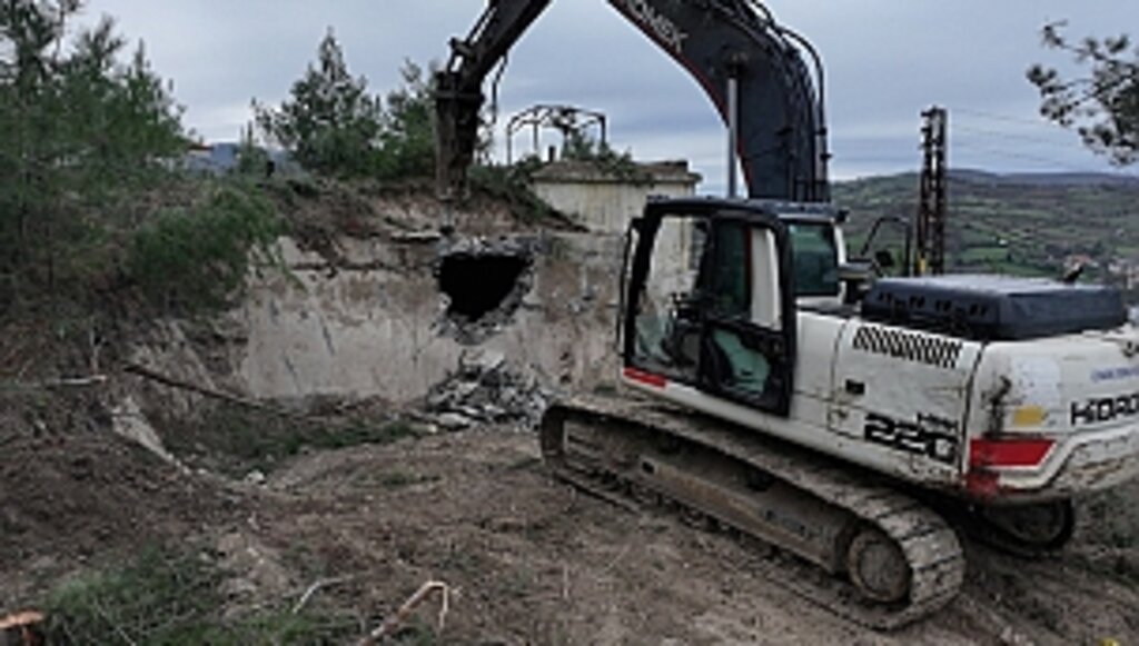 Alaçam Merkez İçme Suyu Deposu Yenileniyor