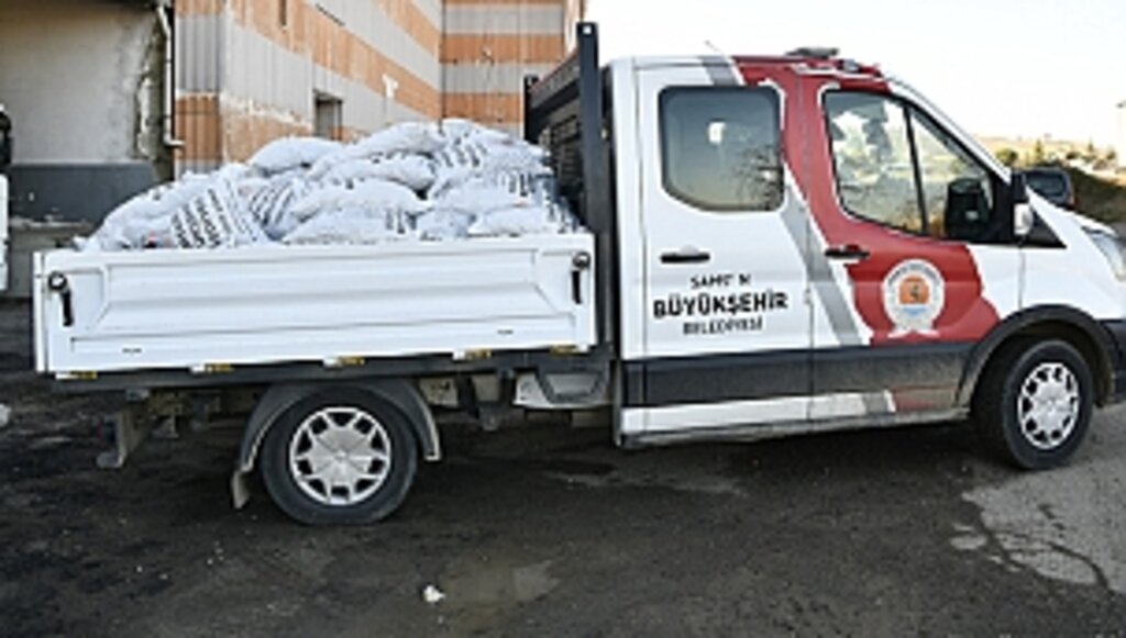 Büyükşehir, İhtiyaç Sahibi Aileleri Yalnız Bırakmıyor