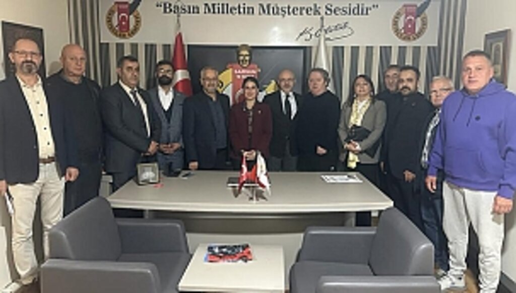 CHP Muğla Milletvekili Gizem Özcan 19 Mayıs Gazeteciler CEMİYETİ'NDE!