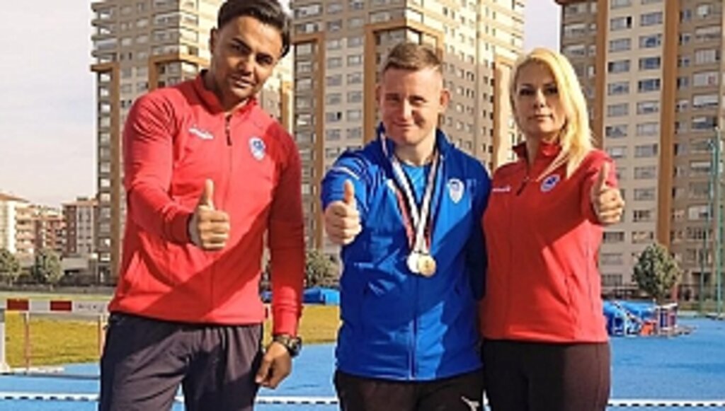 Milli Sporcu Ali Topaloğlu Rekorlara Doymuyor