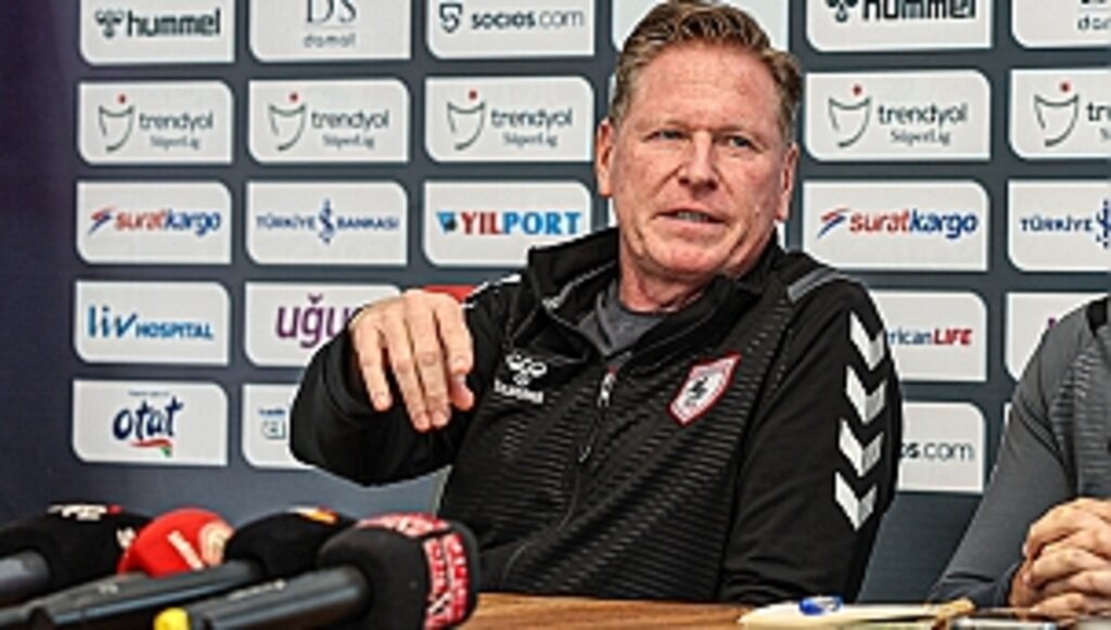 Taraftarımız Bize Her Zaman Müthiş Destek Veriyor 