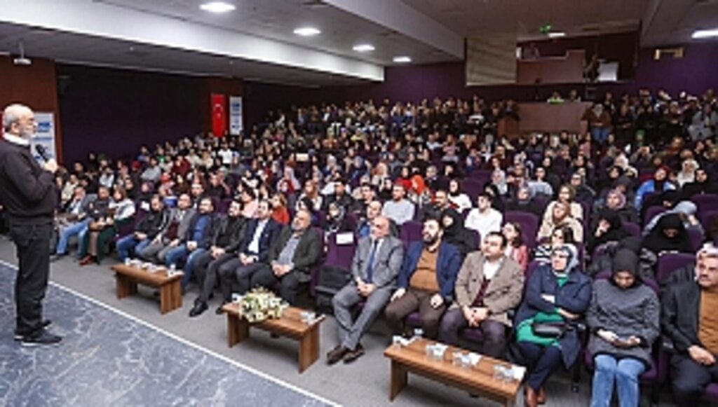 Yazar Savaş Barkçin Caniklilerle Buluştu