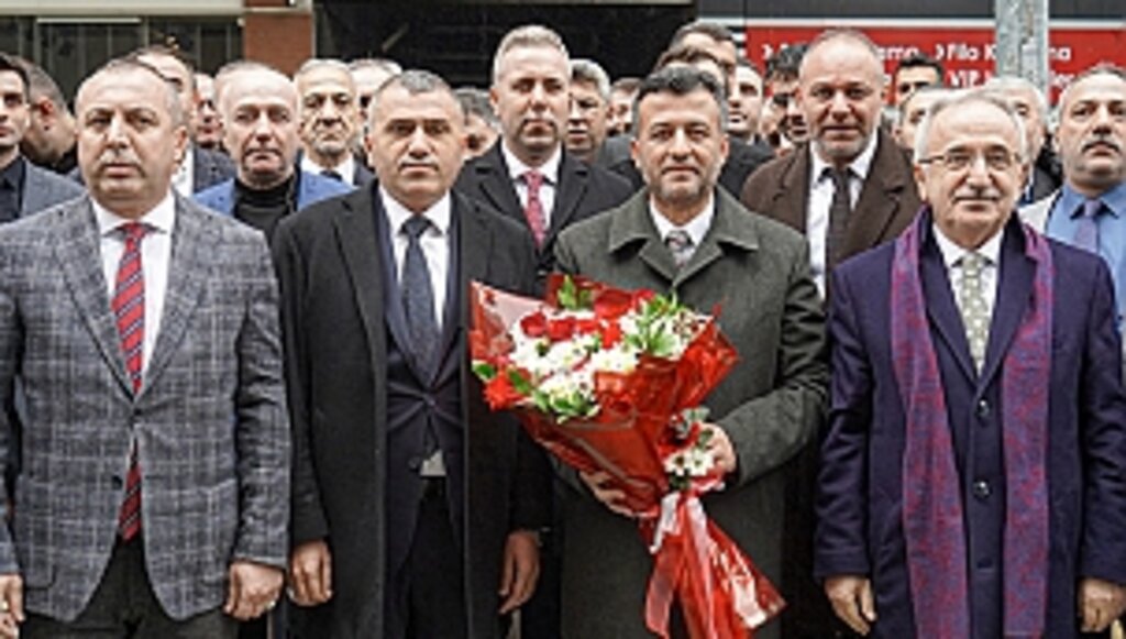 AK Parti Büyükşehir Belediye Başkan Adayı Doğan MHP'yi Ziyaret Etti