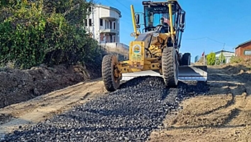 Atakum'da Yol Çalışmaları Son Hız Devam Ediyor