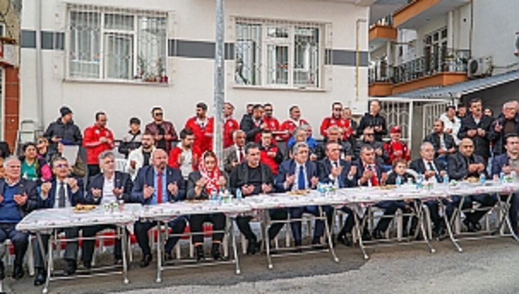 Efsane Kaptanın Adı O sokakta Yaşatılacak!...