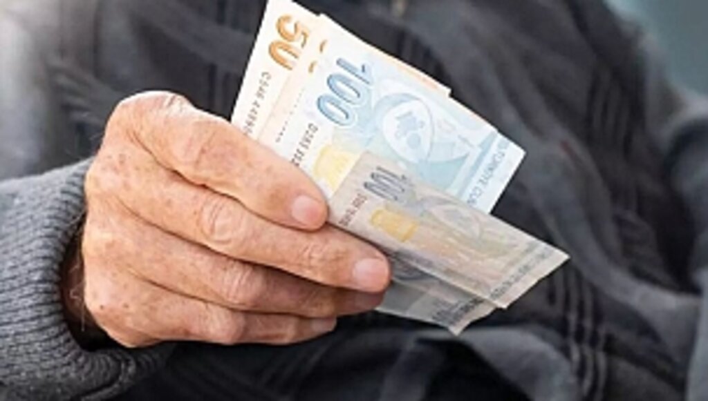 Emekli Maaş Zamları Arasında Ayrım Yapılmamalı