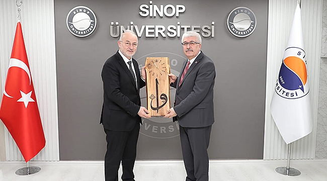 Rektör Ünal'dan Sinop Üniversitesi Rektörü Taşdemir'e Ziyaret