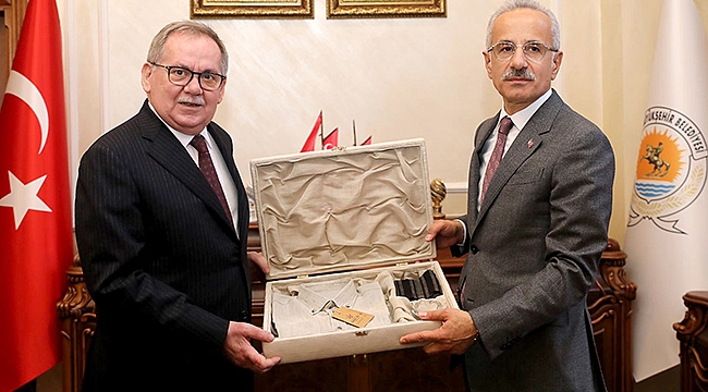 Bakan Uraloğlu, Başkan Demir'i Ziyaret Etti