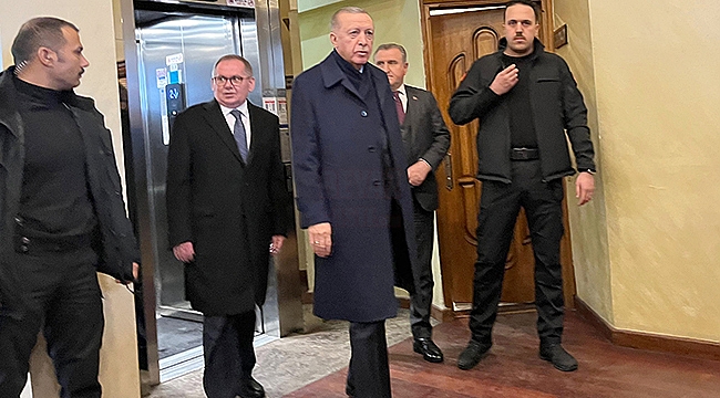 Erdoğan, Büyükşehir Belediyesi'ni Ziyaret Etti