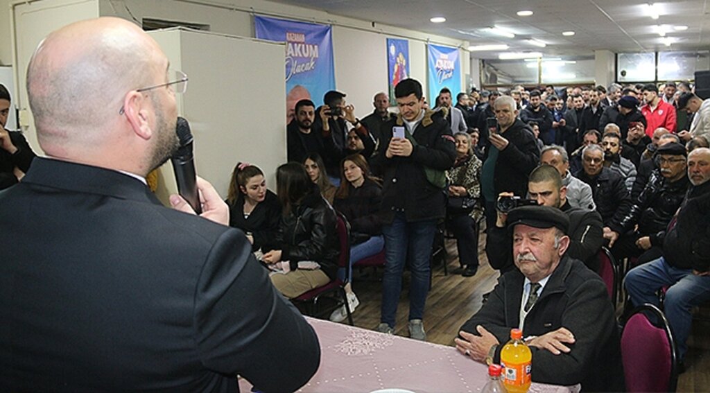 Serhat Türkel'e Körfez Mahallesinde Coşkulu Karşılama