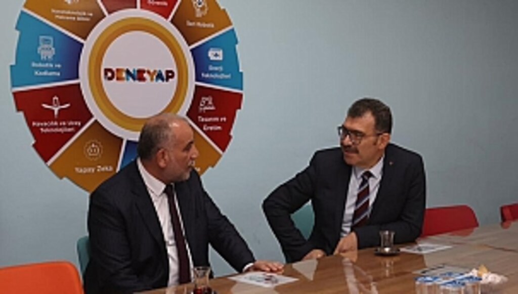 TÜBİTAK Başkanı Mandal Canik Özdemir Bayraktar Keşif Kampüsü'nde