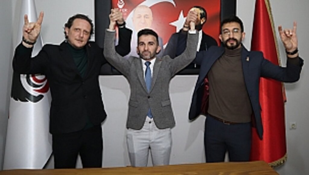 Zafer Partisi'nin Atakum Belediye Başkan Adayı Gazeteci Tugay Başsan