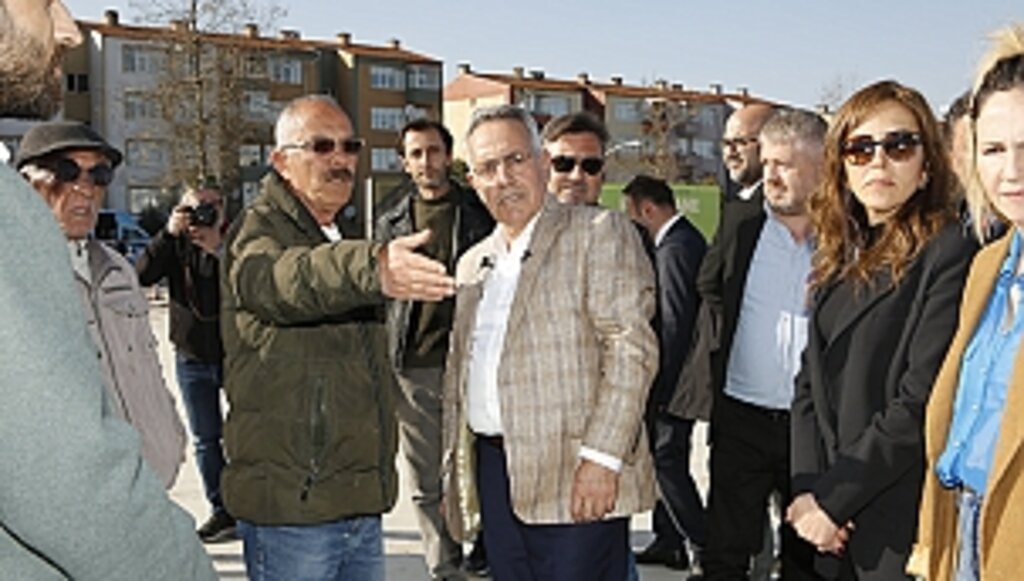 Adem Bektaş'tan Kent Meydanı Yıkımına Tepki!...