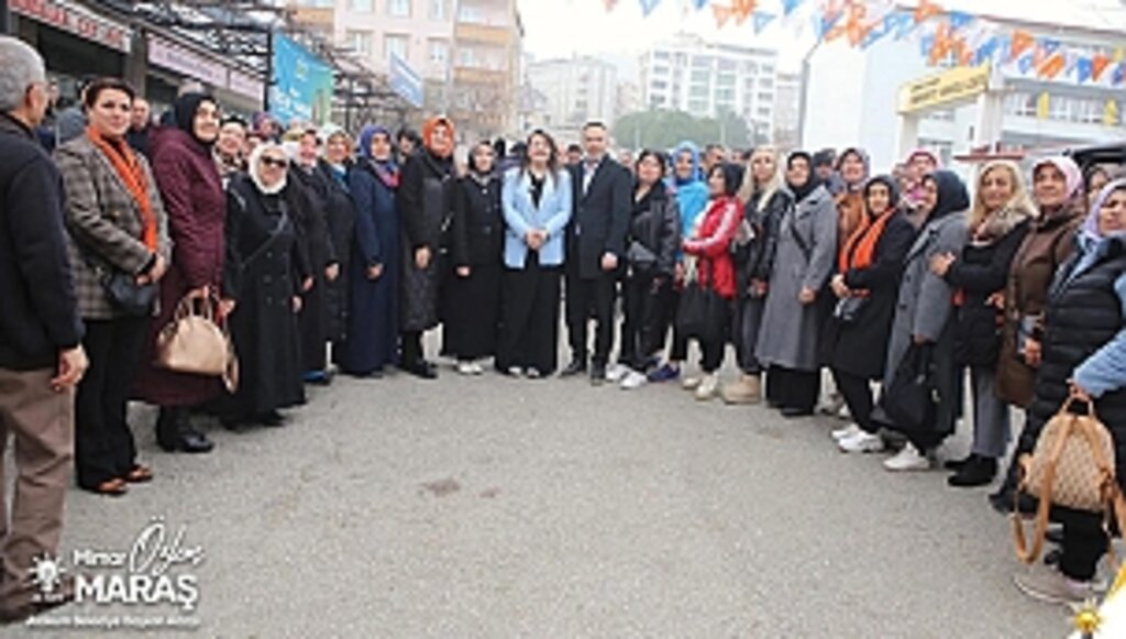 Atakum, Özlem Maraş'ı Özlem Maraş Atakum'u Kucaklıyor