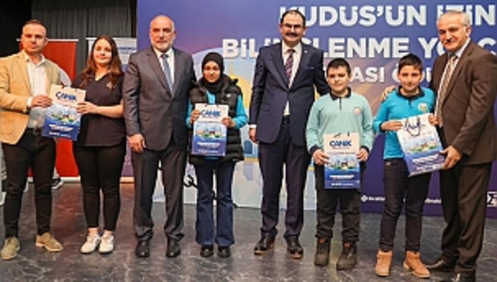 Başkan Sandıkçı'dan Öğrencilere Ödül