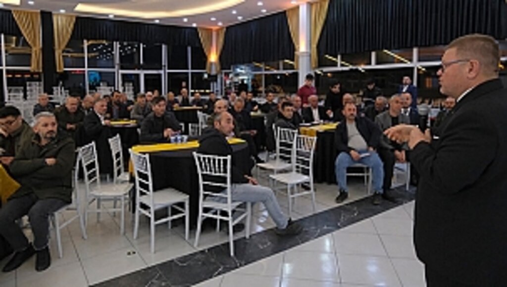 Belediye Başkanı Her Alanda Vatandaşının Önünü Açmalı