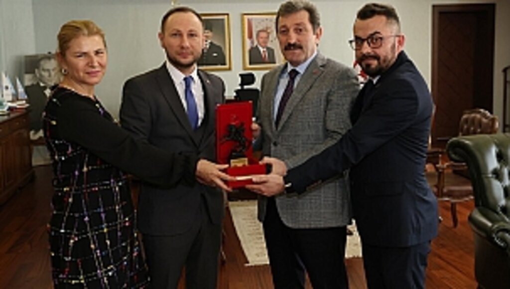 Öz Sağlık Sen'den Samsun Valisi Orhan Tavlı'ya Ziyaret.