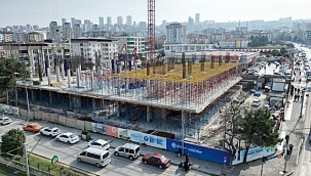 Şehir Kütüphanesi Hızla Yükseliyor