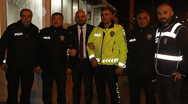 Başkan Türkel'den Polislere Kutlama