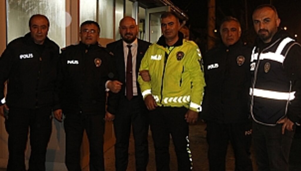 Başkan Türkel'den Polislere Kutlama