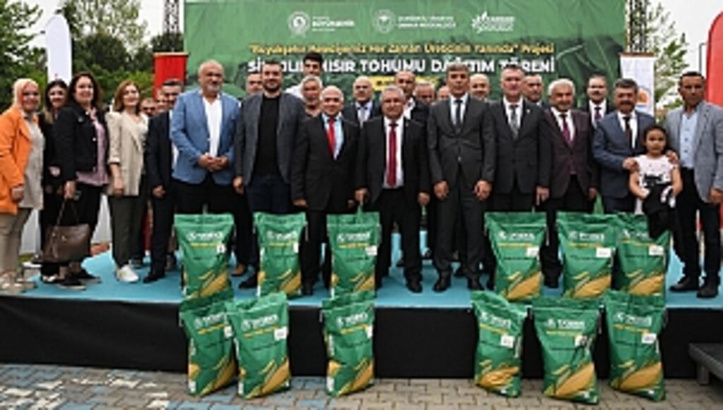 Büyükşehir'den Silajlık Mısır Desteği